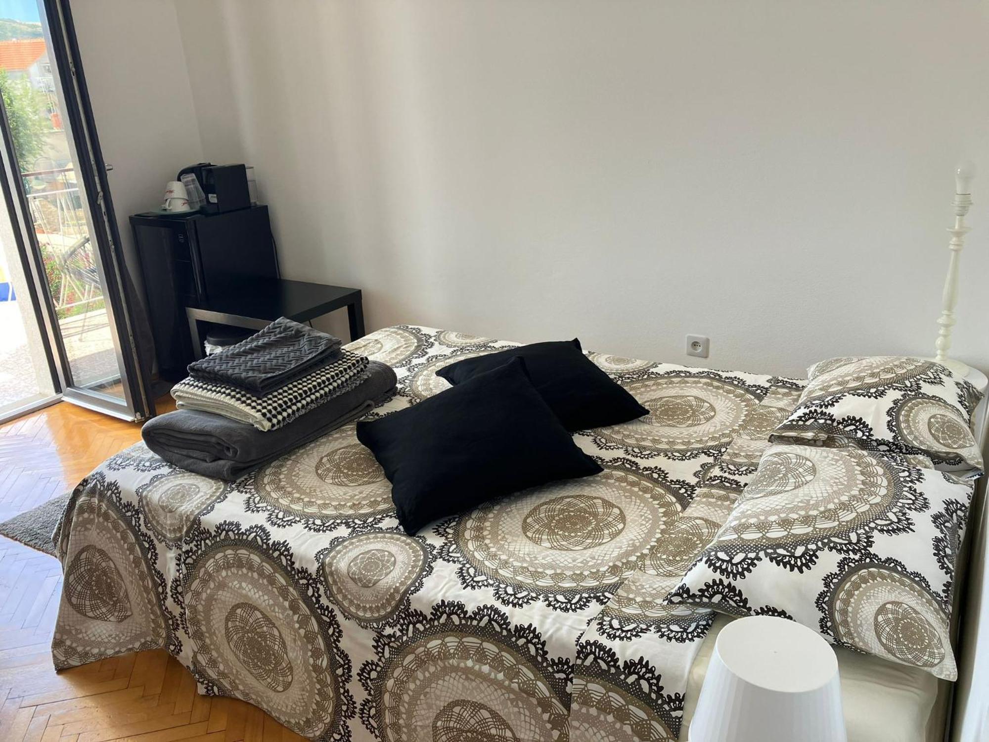פרימוסטן Rooms 22 - Beachfront מראה חיצוני תמונה